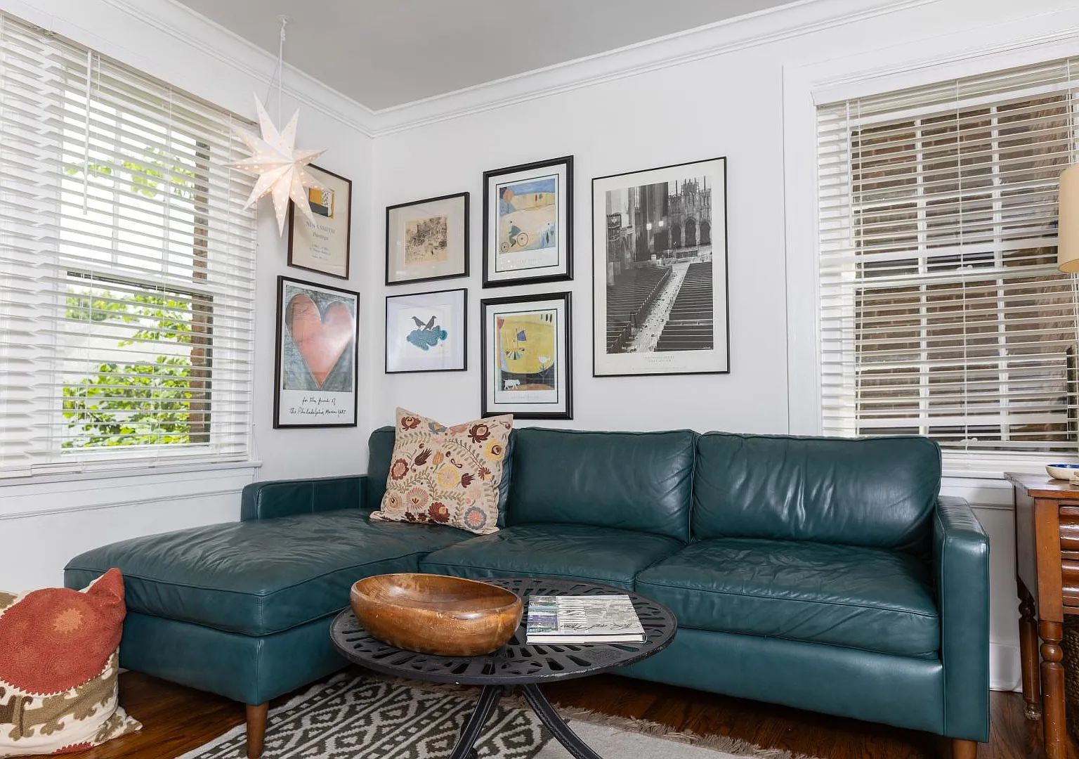 1300 Everett Ave - The Triangle in the Highlands / Upscal Unit fully Furnished - 98% Walkable — Photo 3