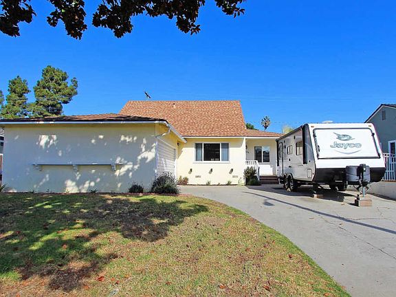2nd image of 3143 Porter Ln