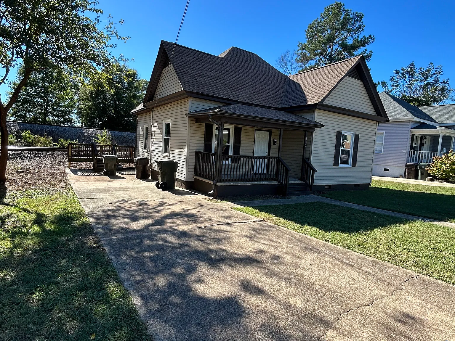 2 bed, 1.5 bath, 1100 sqft, $1,550 — Photo 2