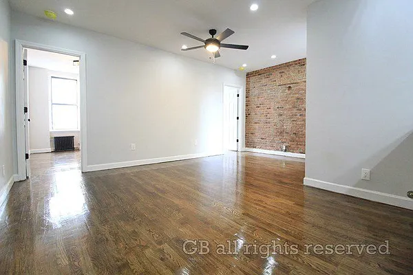 Rented by null | media 5
