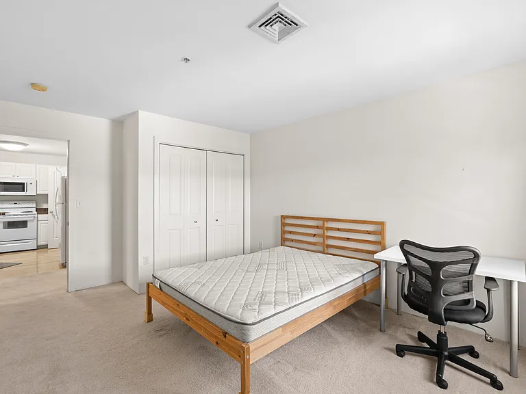 30 Franklin St #309 — Photo 11
