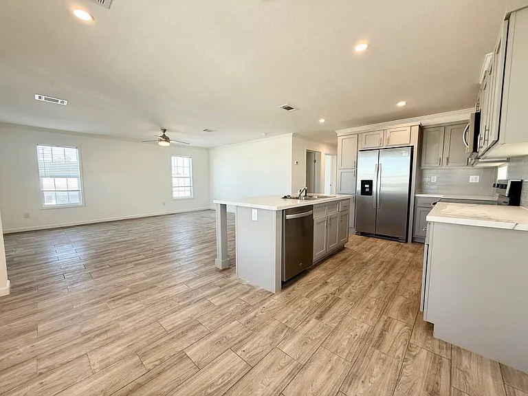 17340 San Carlos Blvd — Photo 26