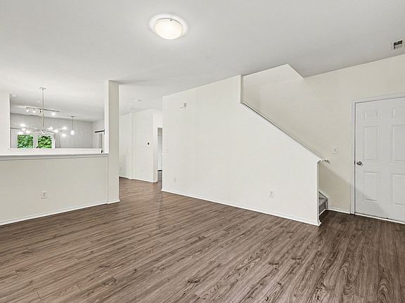 5th image of 8942 Chalkstone Rd