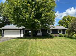 13044 Locust Ct, Morrison, IL 61270
