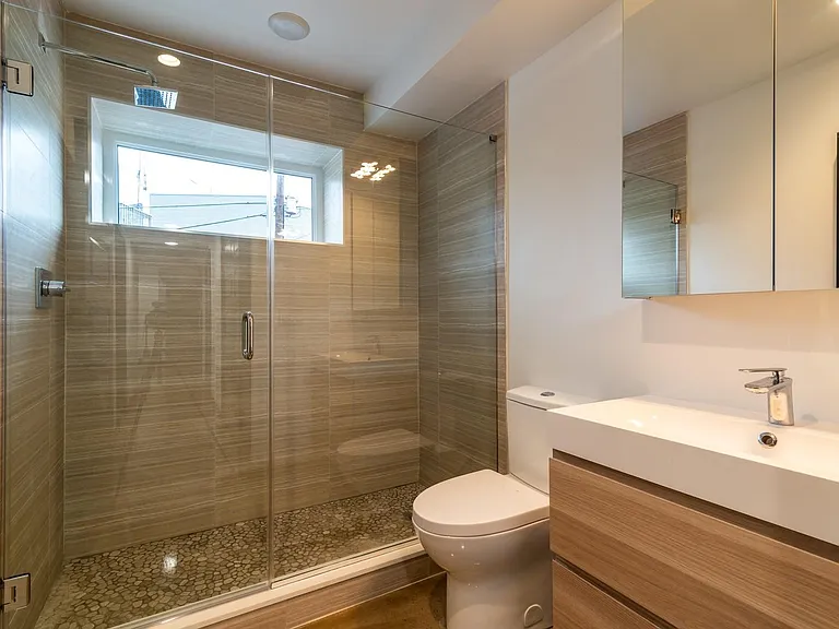 114 Richmond St #2RE — Photo 30