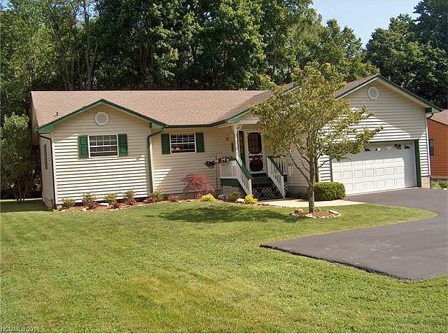 1st image of 50 Whitewater Dr