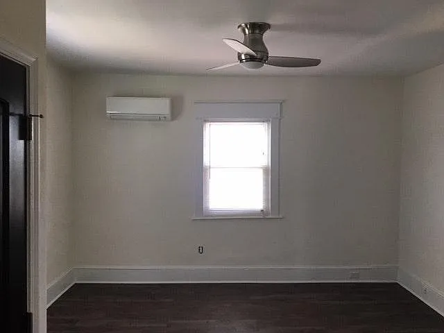 412 Walnut Ave SE — Photo 10