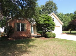 2021 Pine Pointe St, Matthews, NC 28104