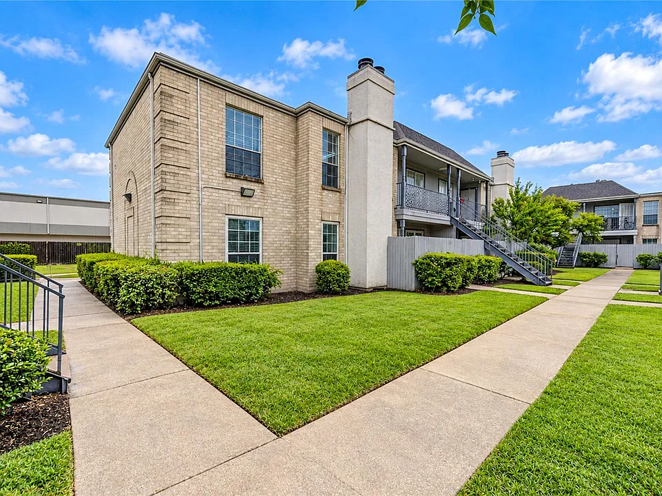 6606 De Moss Dr #1602