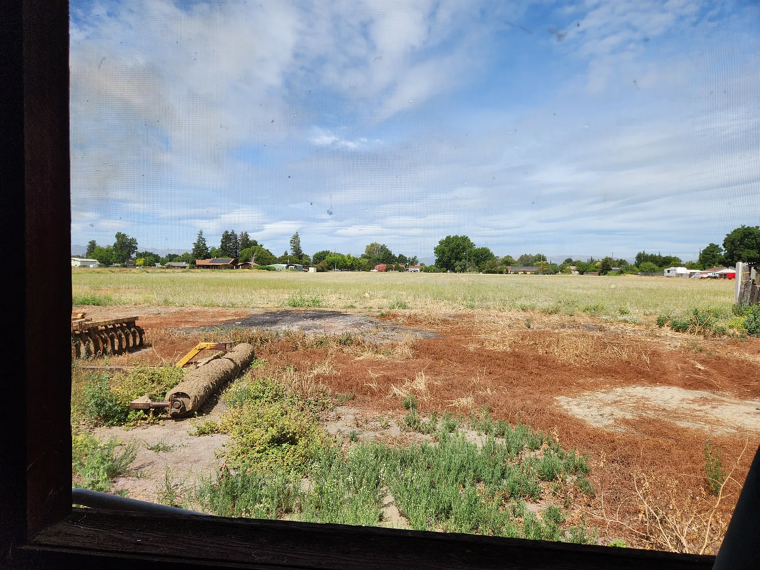 Studio, 2400 sqft, $500 — Photo 2