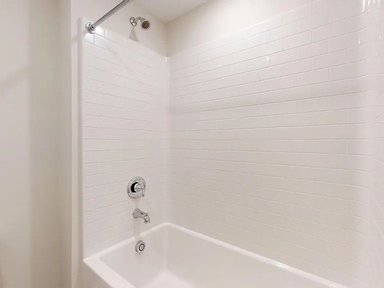 7726 Shaddix St — Photo 32