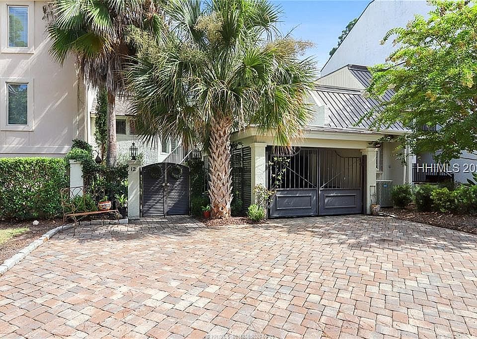 2nd image of 12 Mizzenmast Ct