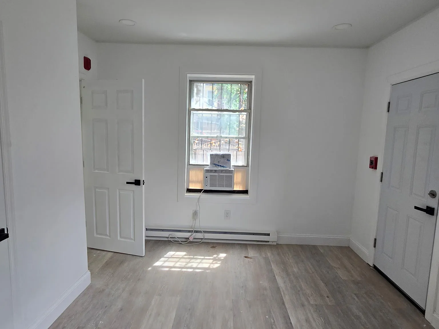 1 bed, 550 sqft, $1,250 — Photo 4