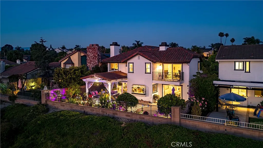 4 bed, 3097 sqft, $7,195 — Photo 1