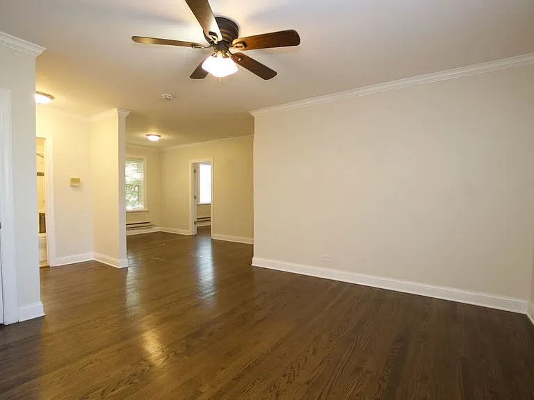 4222 N Clark St #4 — Photo 10