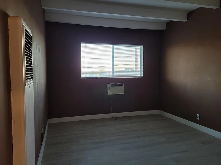 411 S 11th St #10 — Photo 7