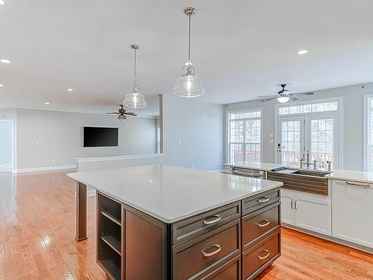 2041 Jadewood Dr — Photo 28