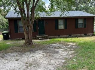 902 N Lee St, Zebulon, NC 27597