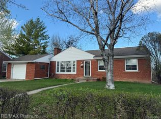 3830 Ravena Ave, Royal Oak, MI 48073