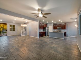 8280 E Magee Hill Loop, Tucson, AZ 85710