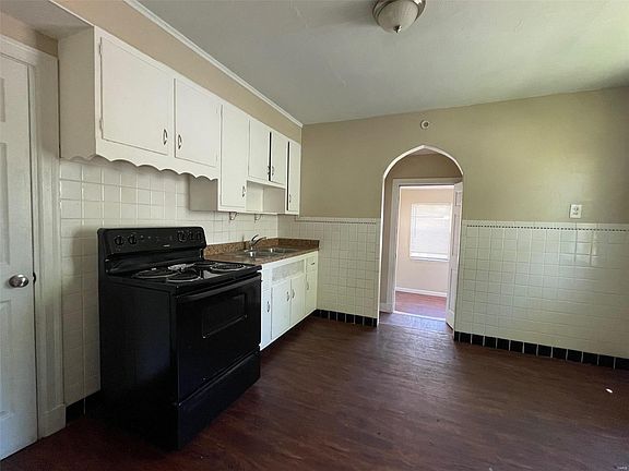 4th image of 1023 Northdale Ave