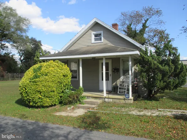 815 Wolfe St, Laurel, DE 19956