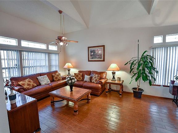 4th image of 4212 Marcus Uribe Dr