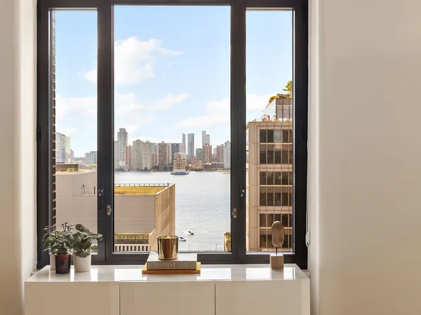 110 Charlton Street image 5 of 21