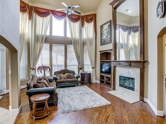 5th image of 1327 Valley Vista Dr