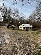 2nd image of 424 Cliff Cir