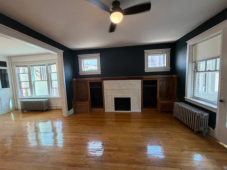 Living room/dining rooms