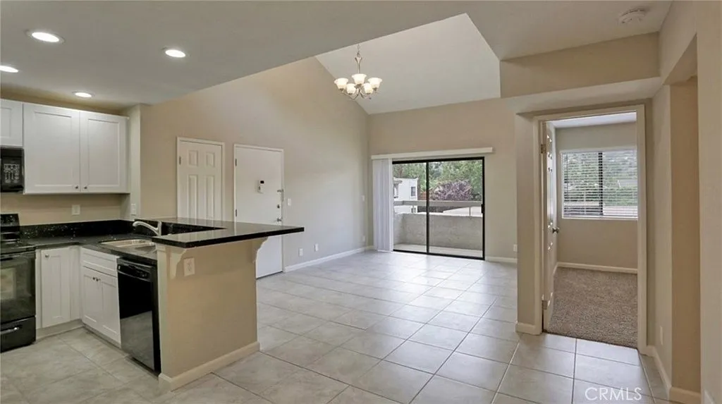 2 bed, 850 sqft, $2,695 — Photo 1
