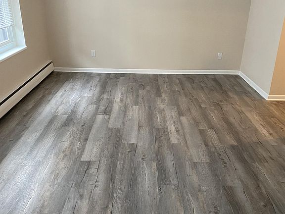 5th image of 2311 E North Ave #10472722