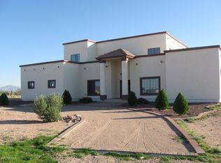 6098 E Farmstead Dr, Tucson, AZ 85756