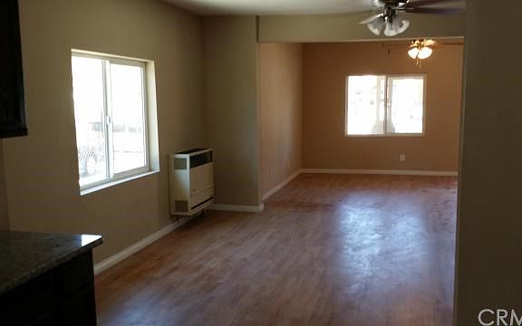 3rd image of 726 W 43rd St