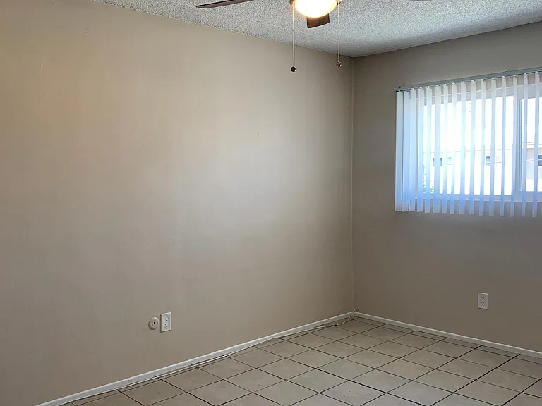 1401 S Gilbert St #22 — Photo 8