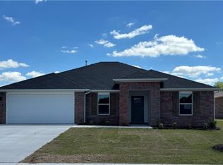 816 Heeler Ave, Lowell, AR 72745