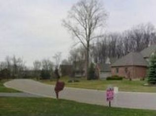 3399 Lakewood Shores Dr, Howell, MI