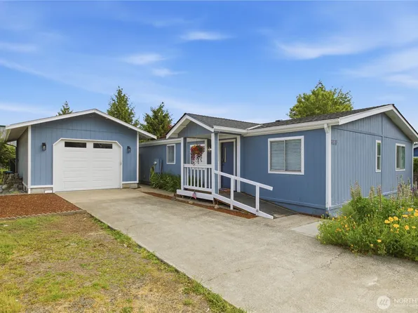 9813 189th Street E, Puyallup, WA 98375