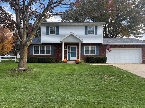 3553 Alameda Dr, Fairview, PA 16415