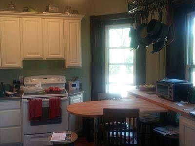 Kitchen with build in table