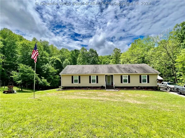 163 Chico Holw, Alkol, WV 25501