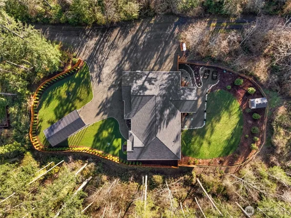 910 11th Avenue, Fox Island, WA 98333