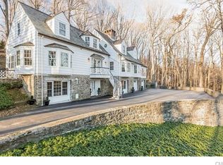 1350 Brookside Dr, Fairfield, CT 06824