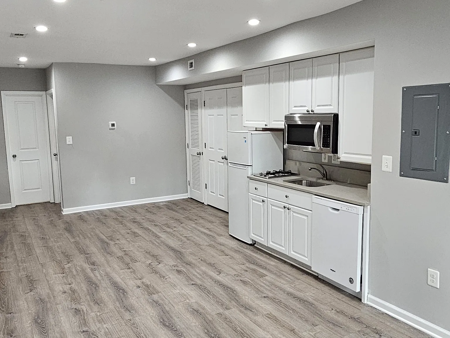 1 bed, 600 sqft, $1,600 — Photo 1