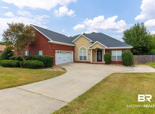 25453 Ravenwood Cir, Daphne, AL 36526