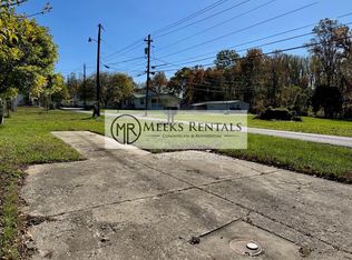 6 Riddle Mobile Home Park, Scott Depot, WV 25560