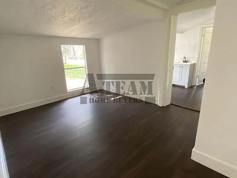 801 Walnut St — Photo 13