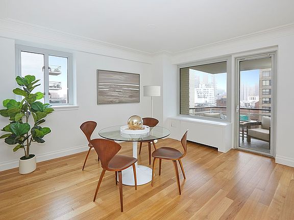 4th image of 200 E 66th St APT B1804