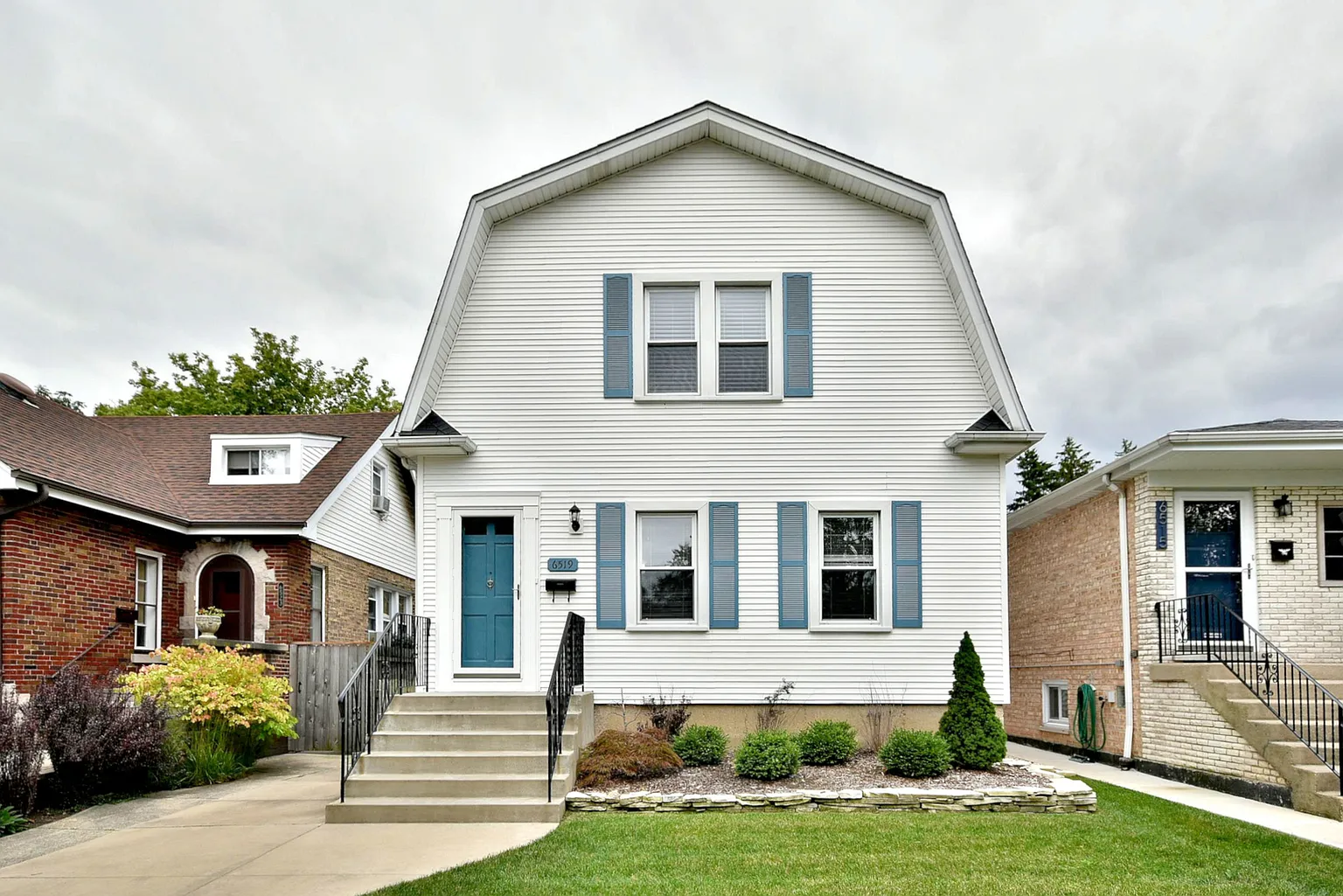 6519 N Oshkosh Ave photo 1